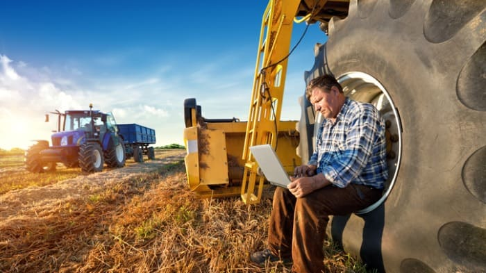 Manutenção de veículos agrícolas inclui a troca de pneus?